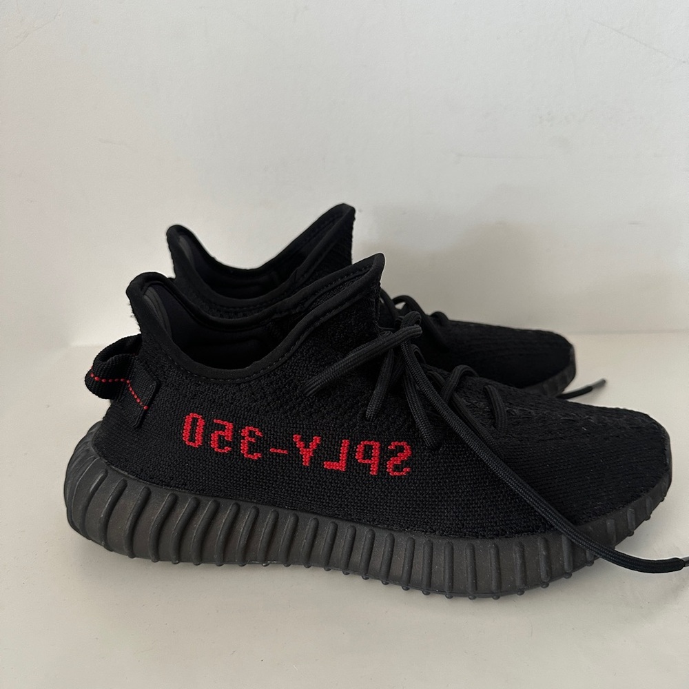 adidas Yeezy Boost 350 V2